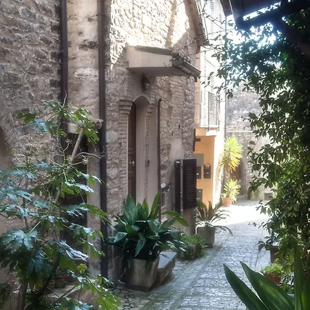 San Francesco アパートホテル スペッロ